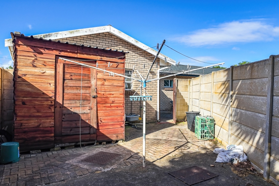 4 Bedroom Property for Sale in Riverside Western Cape